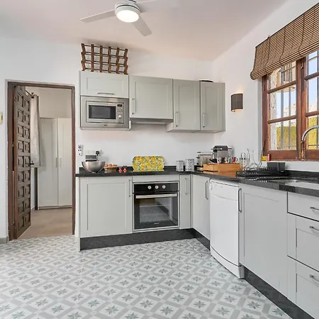 Capistrano Village, Casa Halo Villa